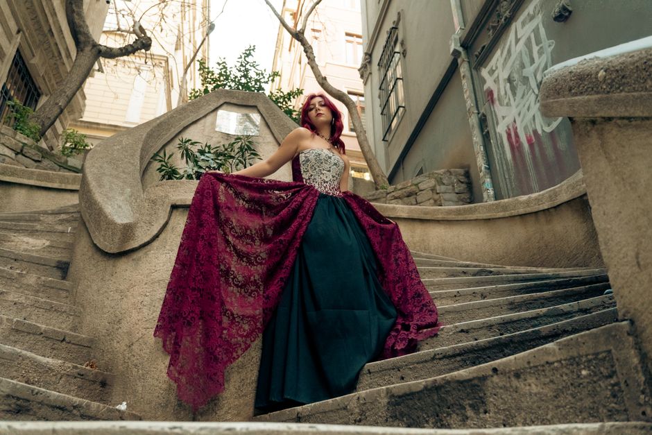 How to Style Lace Tops and Dresses for Evening
