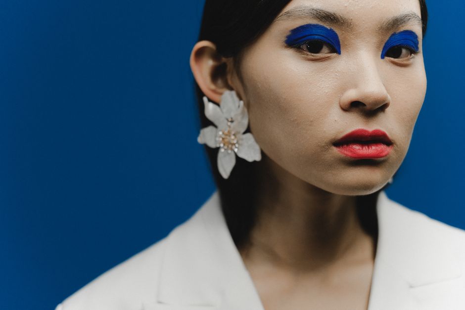 How to Style Statement Earrings With Party Outfits